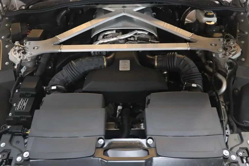Aston Martin V8 Vantage 4.0 V8 - DT Wheels - Services AM 08/2019-photo-19