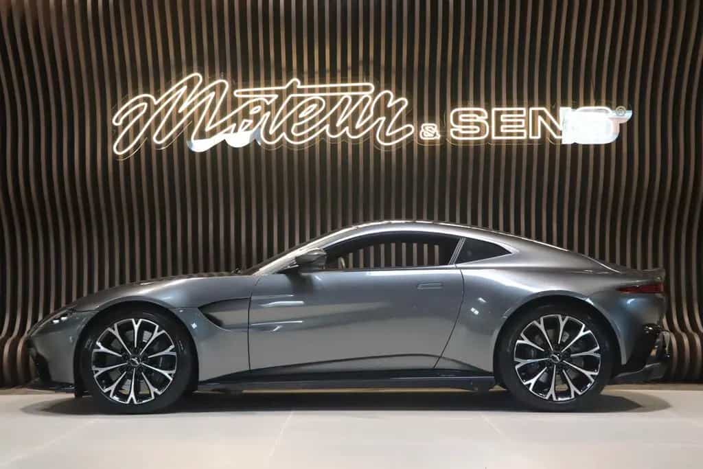 Aston Martin V8 Vantage 4.0 V8 - DT Wheels - Services AM 08/2019-photo-4