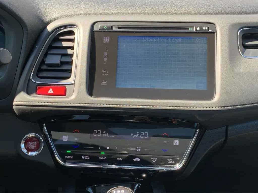 Honda HR-V Executive PANO LED NAVI 05/2016-photo-11