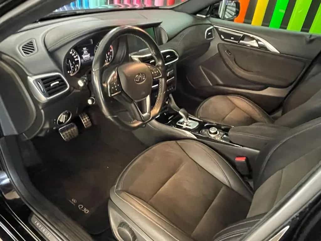Infiniti Q30 2.2 diesel DCT AWD Premium 07/2016-photo-4