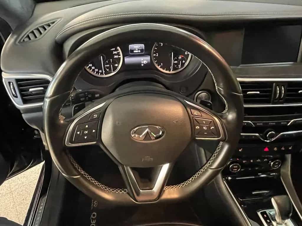 Infiniti Q30 2.2 diesel DCT AWD Premium 07/2016-photo-6