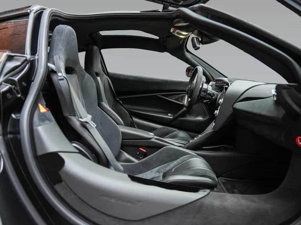 McLaren 720S Coupé | Carbon Exterior | B&W | Stealth 10/2018-photo-22