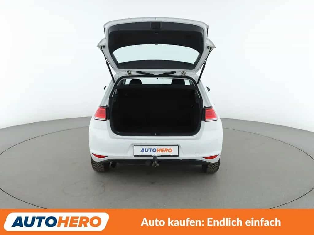 Volkswagen Golf VII 1.2 TSI Trendline BlueMotion Tech*AHK* 01/2016-photo-16