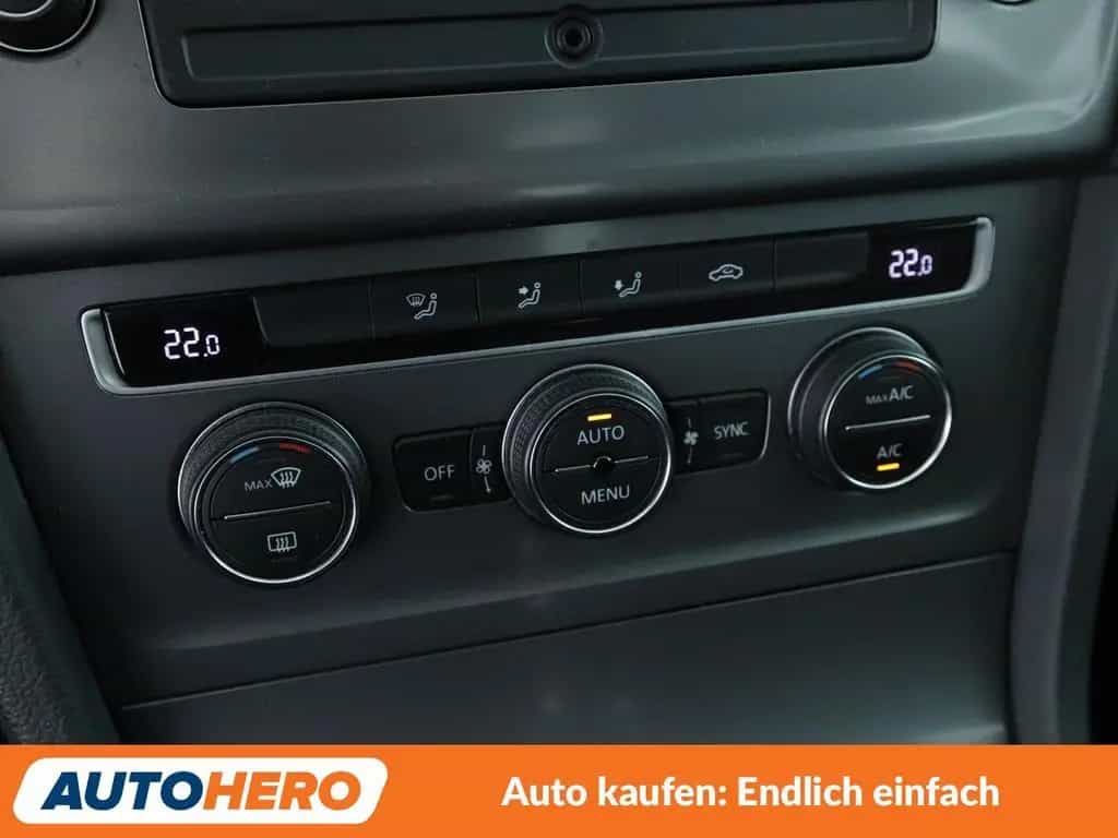 Volkswagen Golf VII 1.2 TSI Trendline BlueMotion Tech*AHK* 01/2016-photo-21