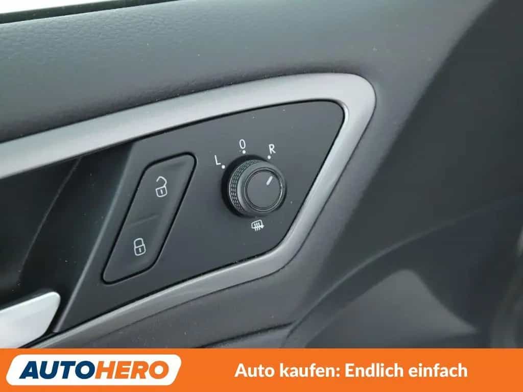 Volkswagen Golf VII 1.2 TSI Trendline BlueMotion Tech*AHK* 01/2016-photo-25