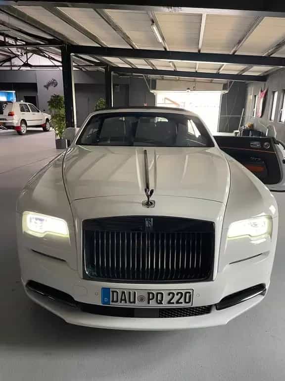 Rolls-Royce Dawn 2019 Rolls-Royce Dawn Black Badge | Arctic White 05/2019-photo-3