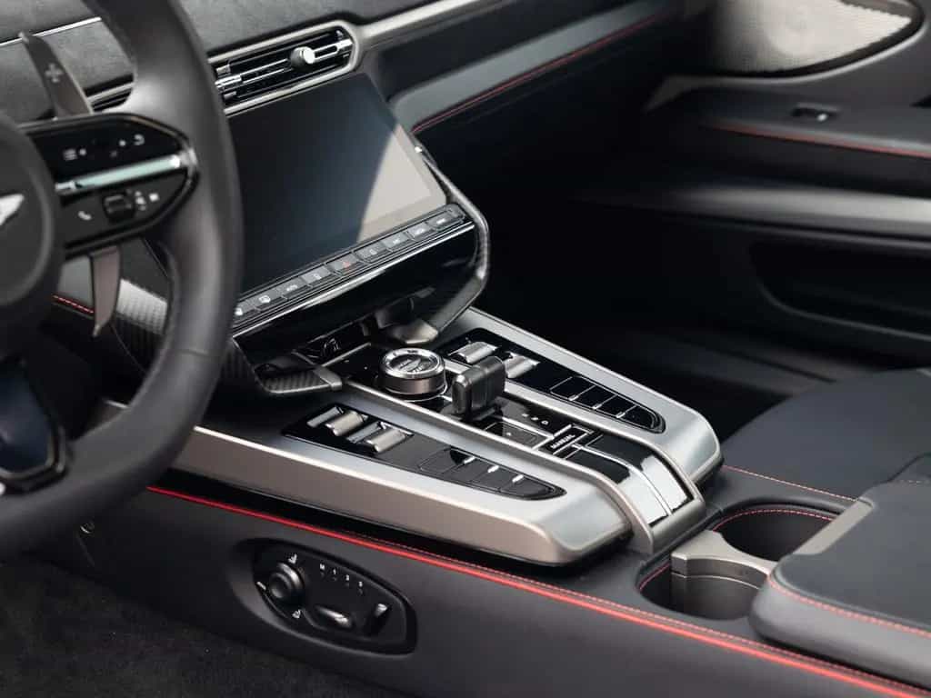Aston Martin Vanquish |  | Titan Auspuff | Black Pack 03/2025-photo-21
