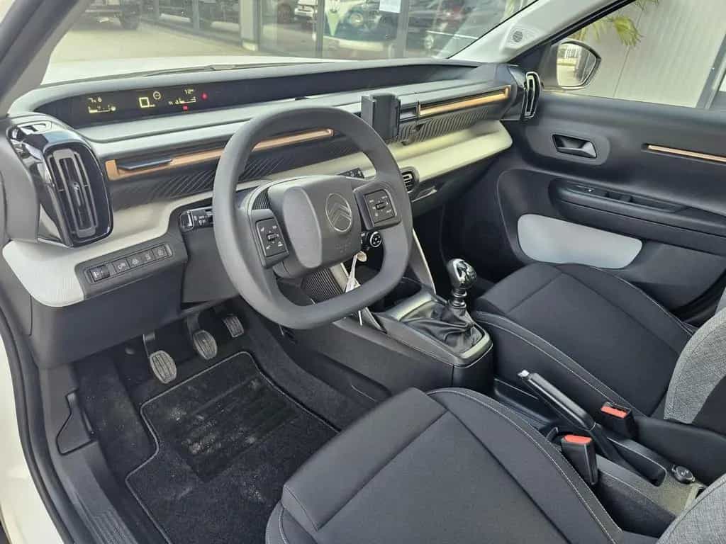 Citroën C3 Aircross Turbo 100 YOU PDC*DACH SCHWARZ*KLIMA 01/2026-photo-8