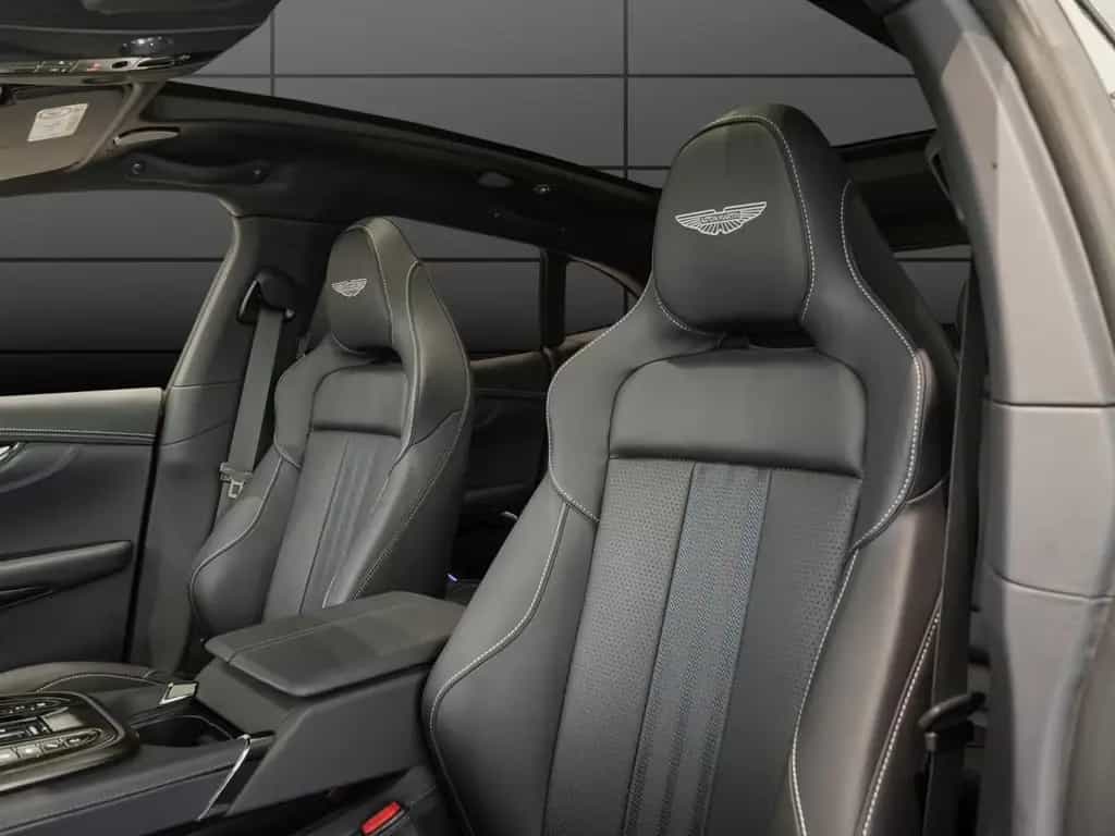 Aston Martin DBX 707 MJ 25 09/2025-photo-13