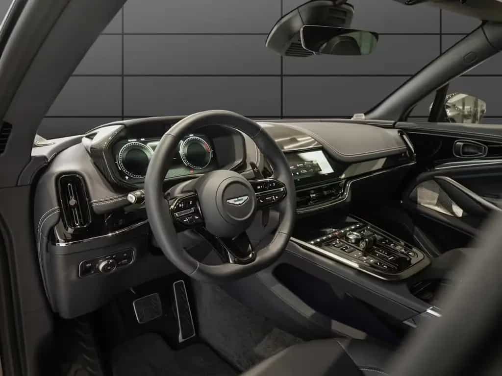 Aston Martin DBX 707 MJ 25 09/2025-photo-8