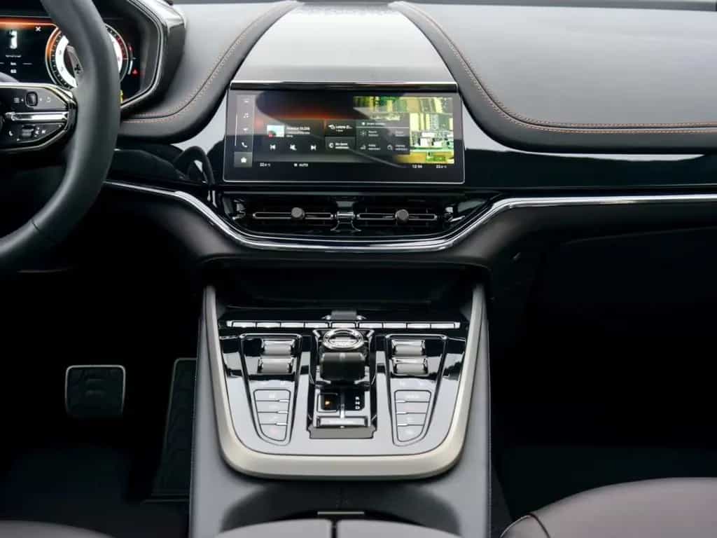 Aston Martin DBX 707 null-photo-14