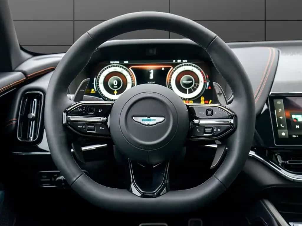 Aston Martin DBX 707 null-photo-15