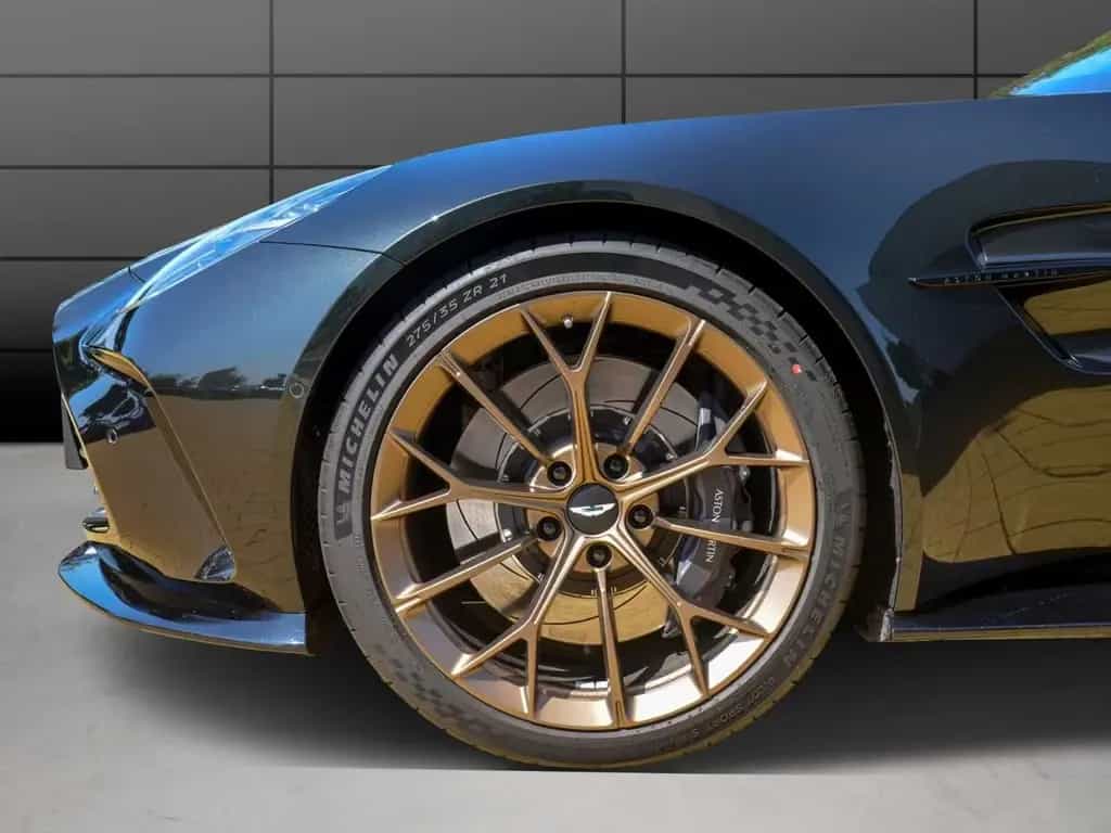 Aston Martin V8 Vantage Coupe null-photo-5