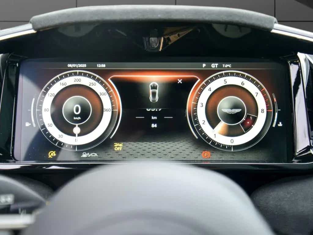 Aston Martin Vanquish Coupe 01/2025-photo-8