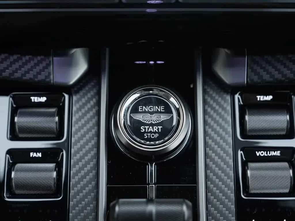 Aston Martin Vanquish Volante UVP 507.400€ 01/2026-photo-19