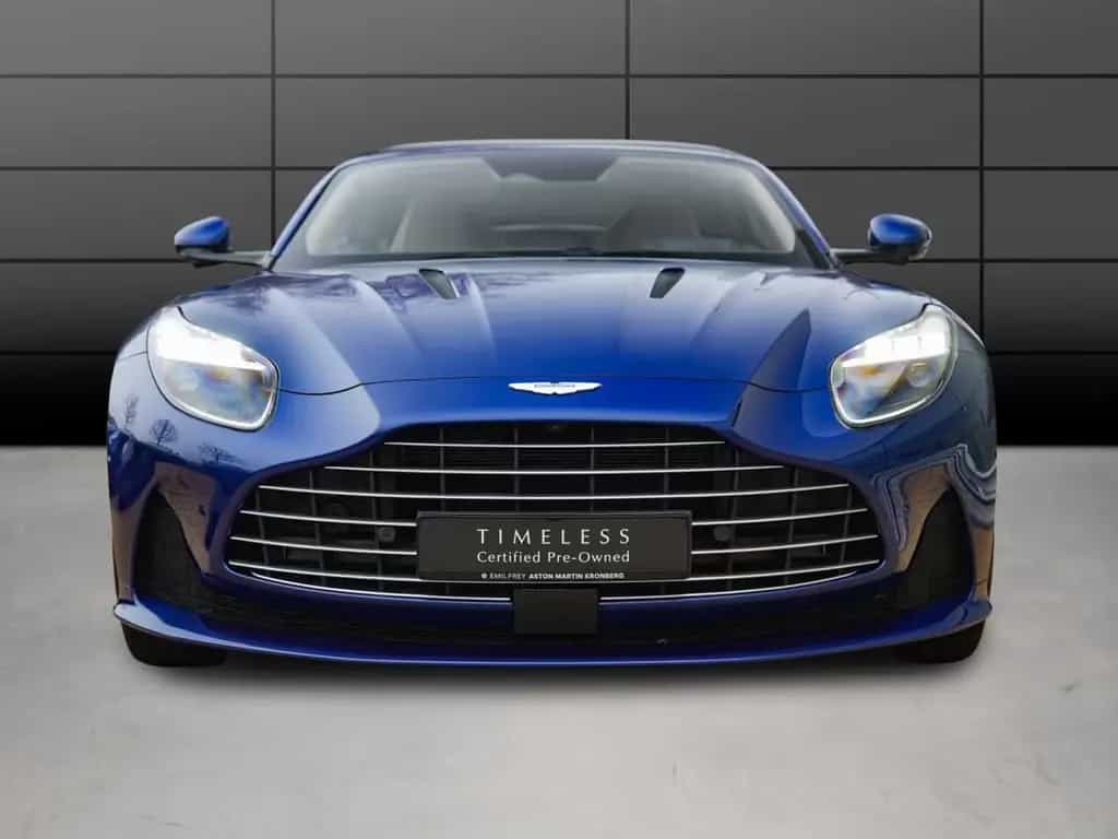 Aston Martin DB12 Volante 05/2024-photo-1
