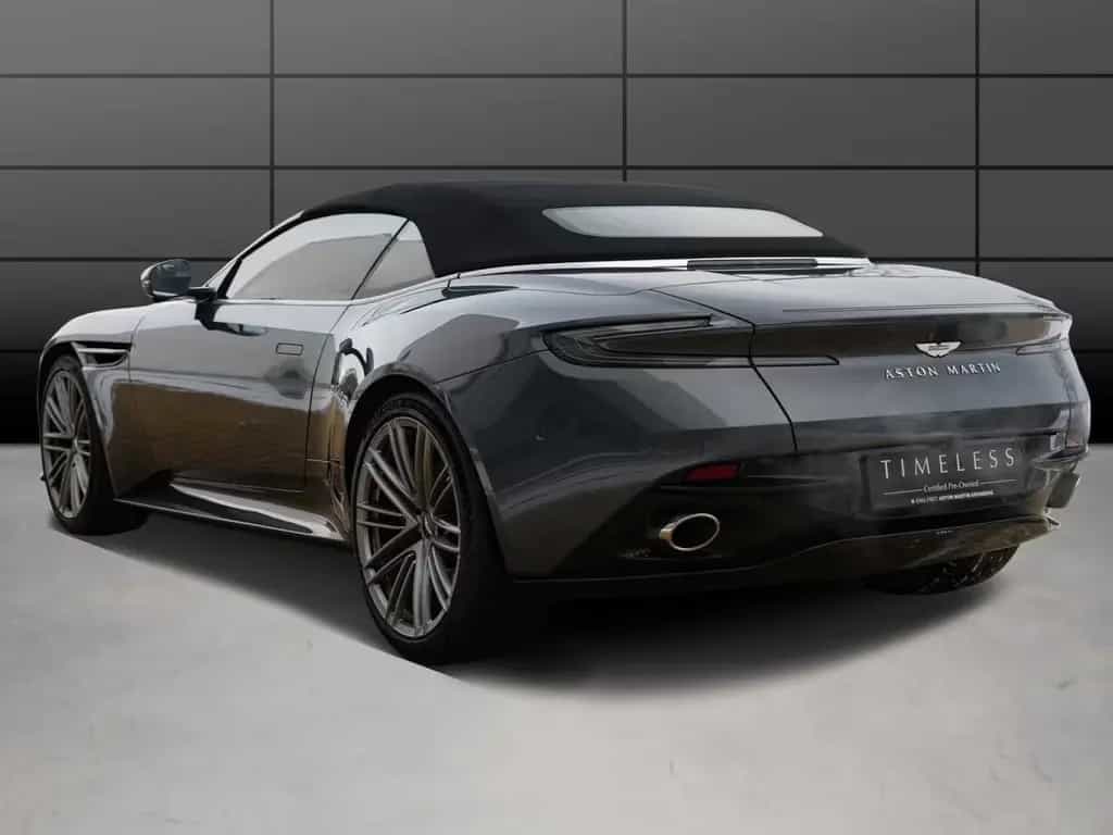 Aston Martin DB12 Volante 06/2024-photo-2