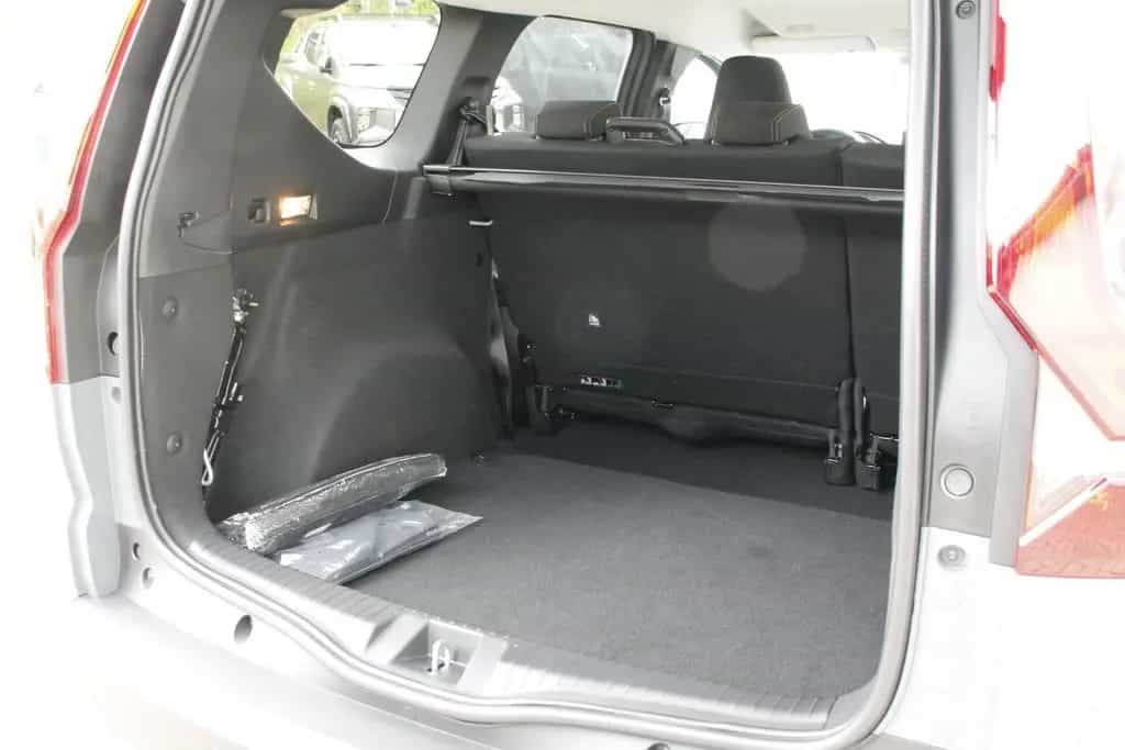 Dacia Jogger Extreme+ TCe 110 01/2025-photo-18