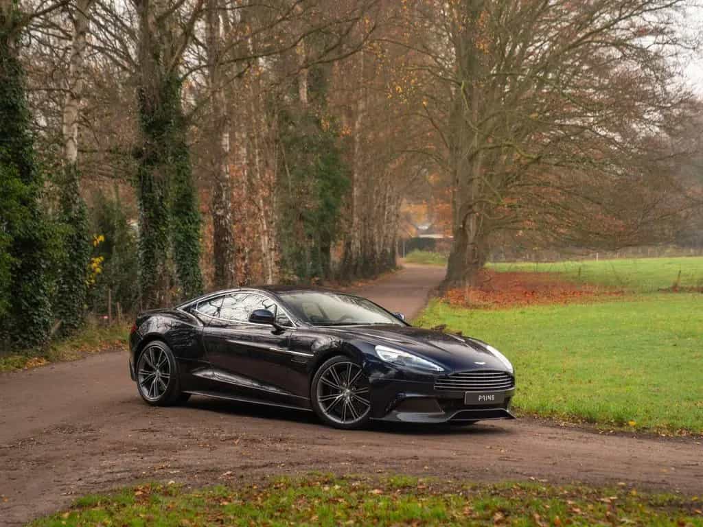 Aston Martin Vanquish 6.0 V12 Touchtronic | Carbon Exterior | 01/2014-photo-12