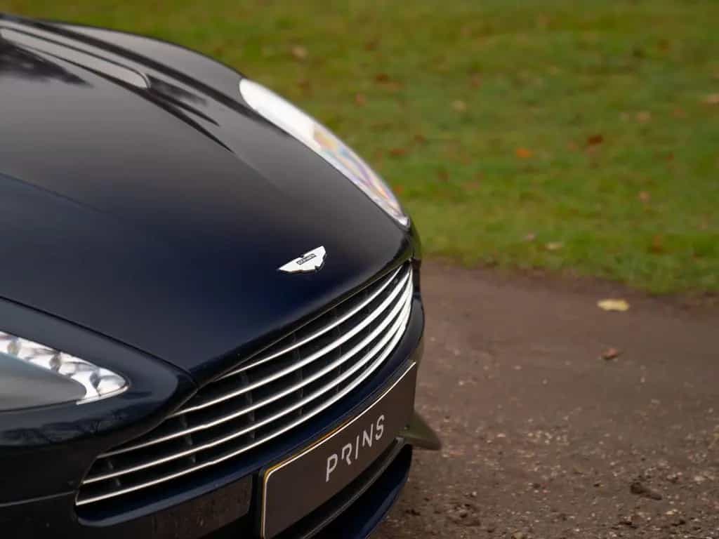 Aston Martin Vanquish 6.0 V12 Touchtronic | Carbon Exterior | 01/2014-photo-14