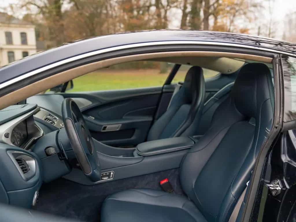 Aston Martin Vanquish 6.0 V12 Touchtronic | Carbon Exterior | 01/2014-photo-7