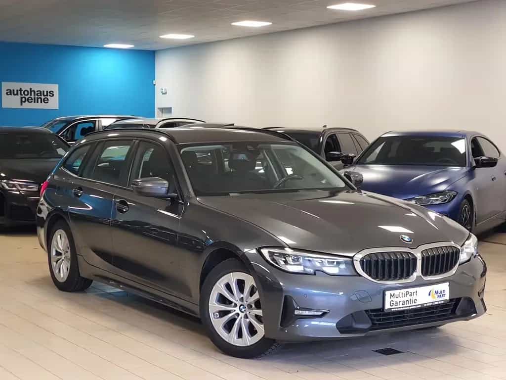 BMW 320 d xDrive Advantage Aut/Navi/Park&FernLichtAss 03/2022-photo-0