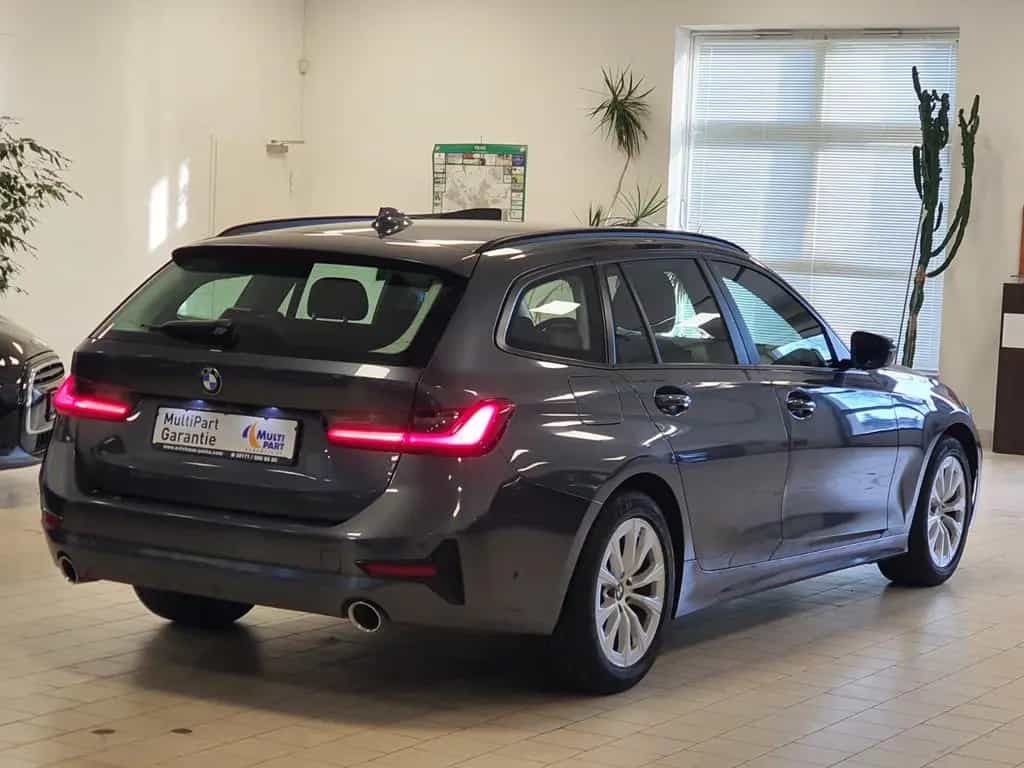 BMW 320 d xDrive Advantage Aut/Navi/Park&FernLichtAss 03/2022-photo-30