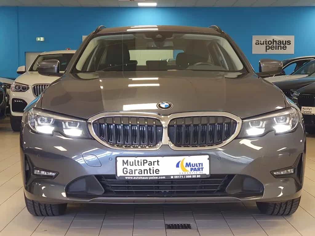 BMW 320 d xDrive Advantage Aut/Navi/Park&FernLichtAss 03/2022-photo-4