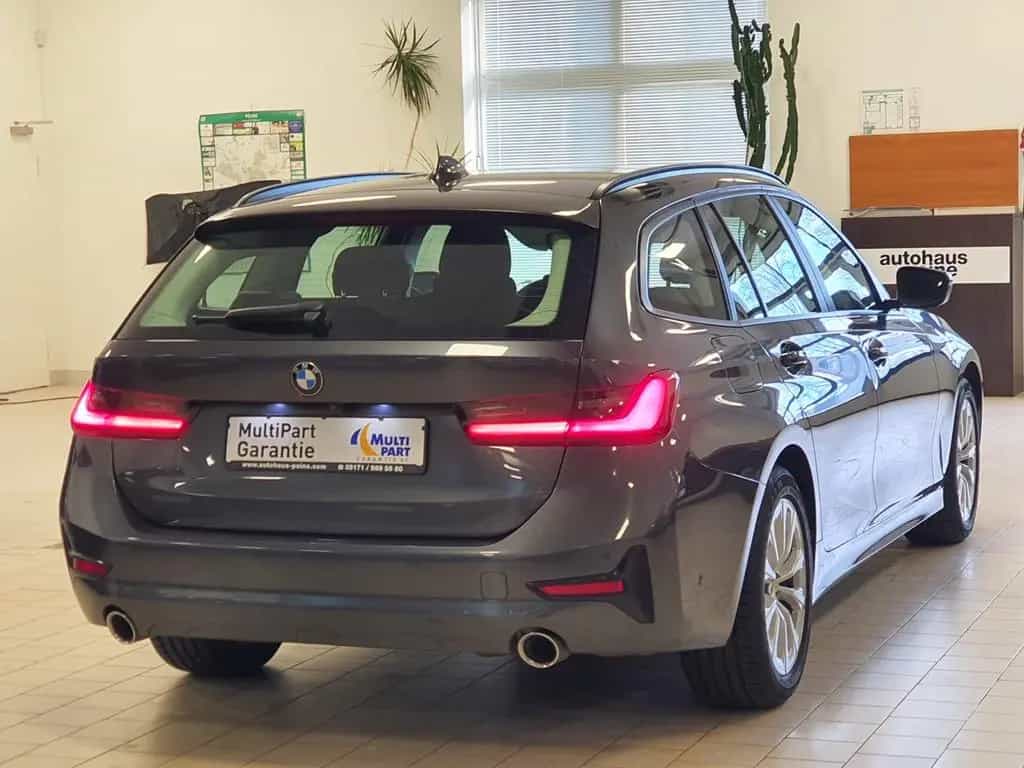 BMW 320 d xDrive Advantage Aut/Navi/Park&FernLichtAss 03/2022-photo-9