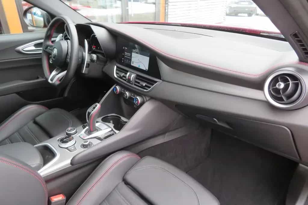 Alfa Romeo Giulia Competizione Q4 280PS 09/2023-photo-14