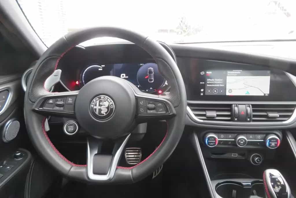 Alfa Romeo Giulia Competizione Q4 280PS 09/2023-photo-9