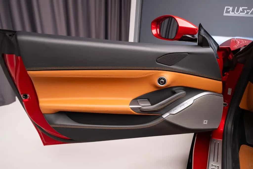 Ferrari Portofino 3.9 T V8 DCT JBL Passenger Display R22 08/2019-photo-22