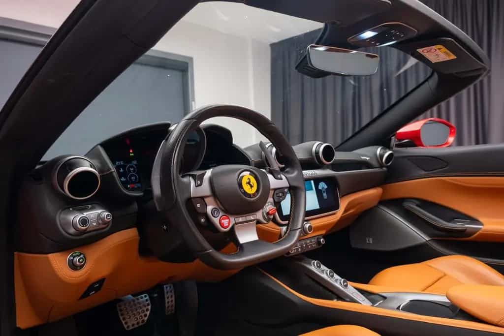 Ferrari Portofino 3.9 T V8 DCT JBL Passenger Display R22 08/2019-photo-25