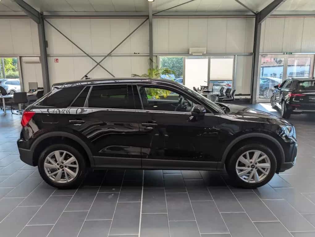 Audi Q2 35 TFSI S tronic 1.Hand 09/2022-photo-7