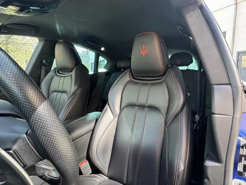 Maserati Levante Diesel 03/2017-photo-12