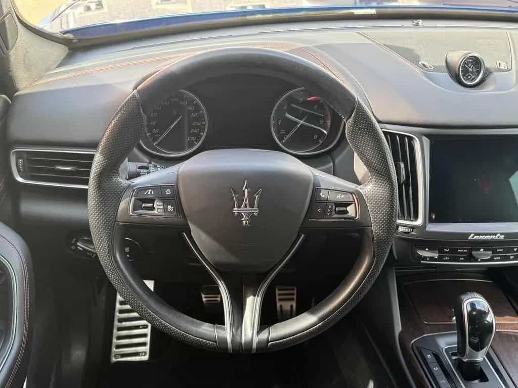 Maserati Levante Diesel 03/2017-photo-17
