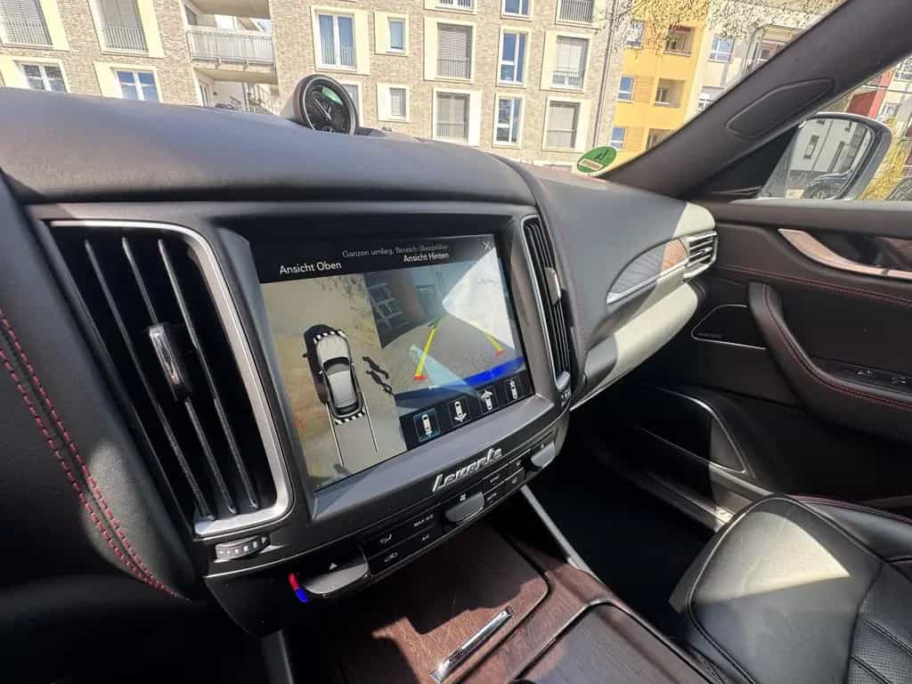 Maserati Levante Diesel 03/2017-photo-27