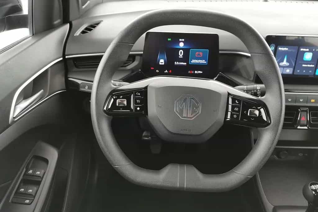 MG MG3 1.5 T Comfort|NAV|LED|PDC+Kamera|Metallic 03/2025-photo-9