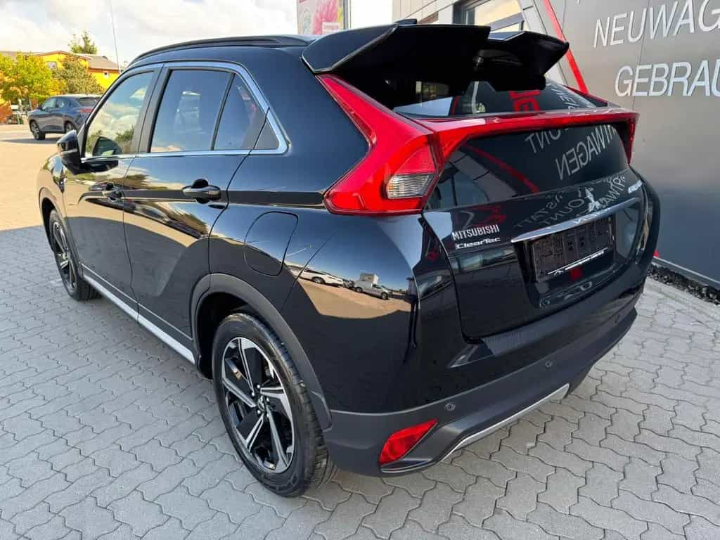 Mitsubishi Eclipse Cross Top 4WD 360 Cam Head Up Navi Leder 03/2018-photo-4
