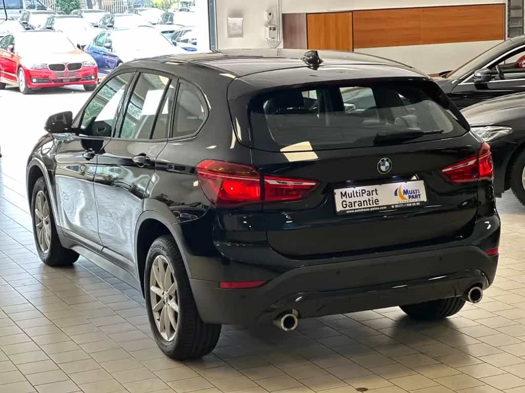 BMW X1 sDrive 18d Advantage Aut/Navi/SitzHz/Tempomat 11/2022-photo-1