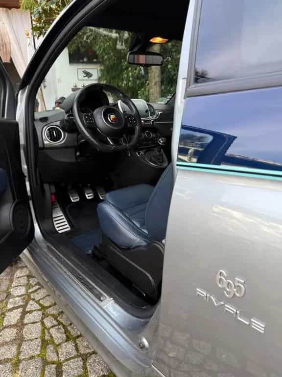 Abarth 695 Rivale Riva | 180 PS | Handschalter |Carbon 09/2018-photo-10