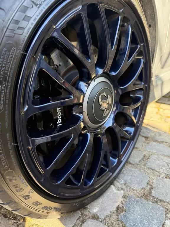Abarth 695 Rivale Riva | 180 PS | Handschalter |Carbon 09/2018-photo-17