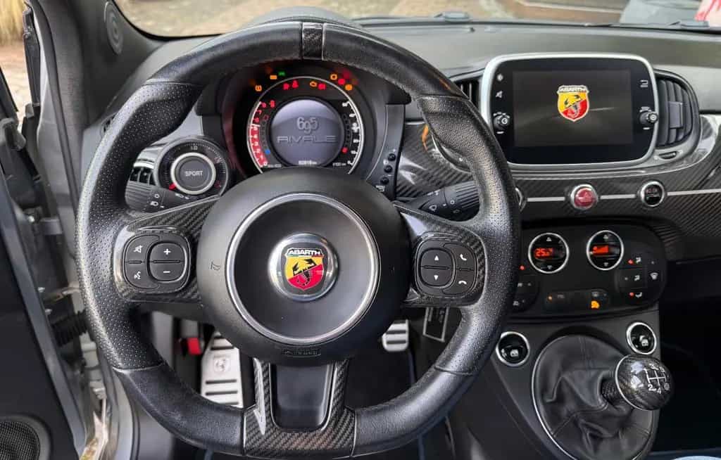 Abarth 695 Rivale Riva | 180 PS | Handschalter |Carbon 09/2018-photo-7