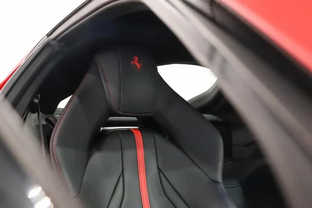 Ferrari 812 6.5 V12 Superfast DCT F1 03/2019-photo-10