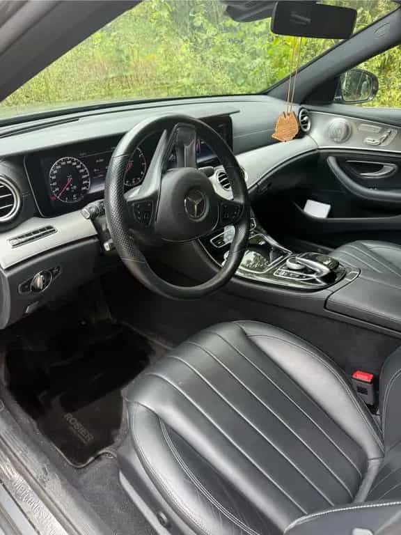 Mercedes-Benz E 400 4MATIC T AMG Line Autom. AMG Line 08/2017-photo-2