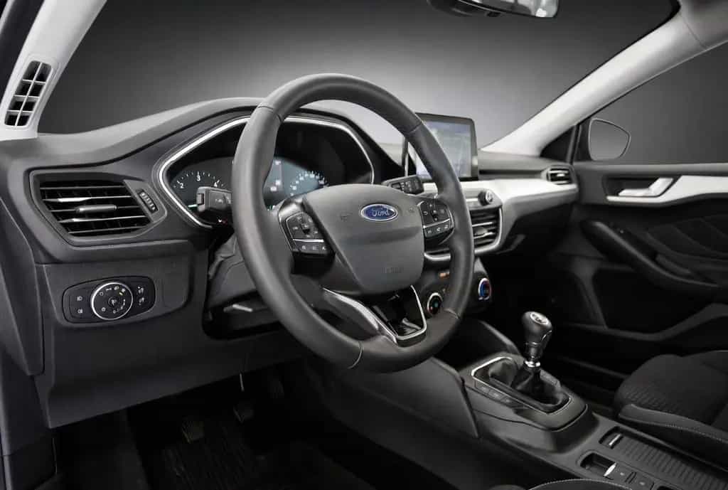 Ford Focus Turnier COOL & CONNECT*NAVI*AHK*SITZH+LENK 09/2021-photo-10