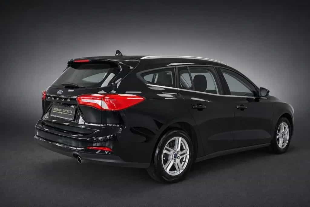 Ford Focus Turnier COOL & CONNECT*NAVI*AHK*SITZH+LENK 09/2021-photo-4