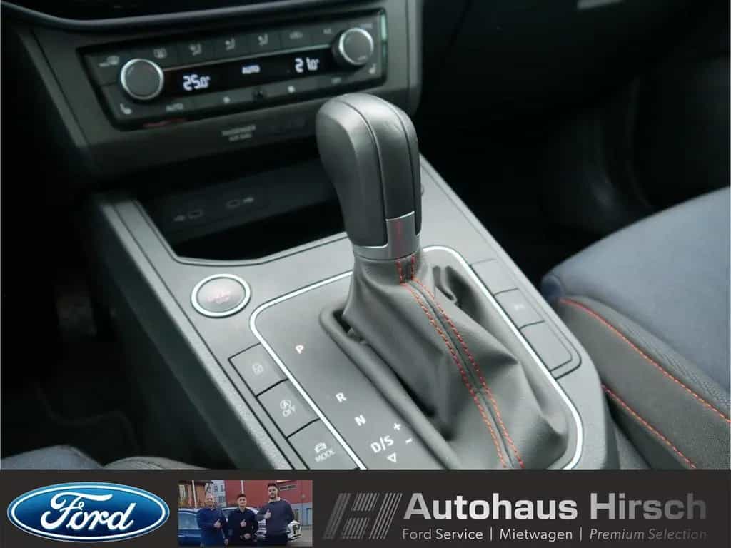 Seat Ibiza FR AD Navi Dig.Cockpit LED ACC CarPlay 1.H 02/2022-photo-19