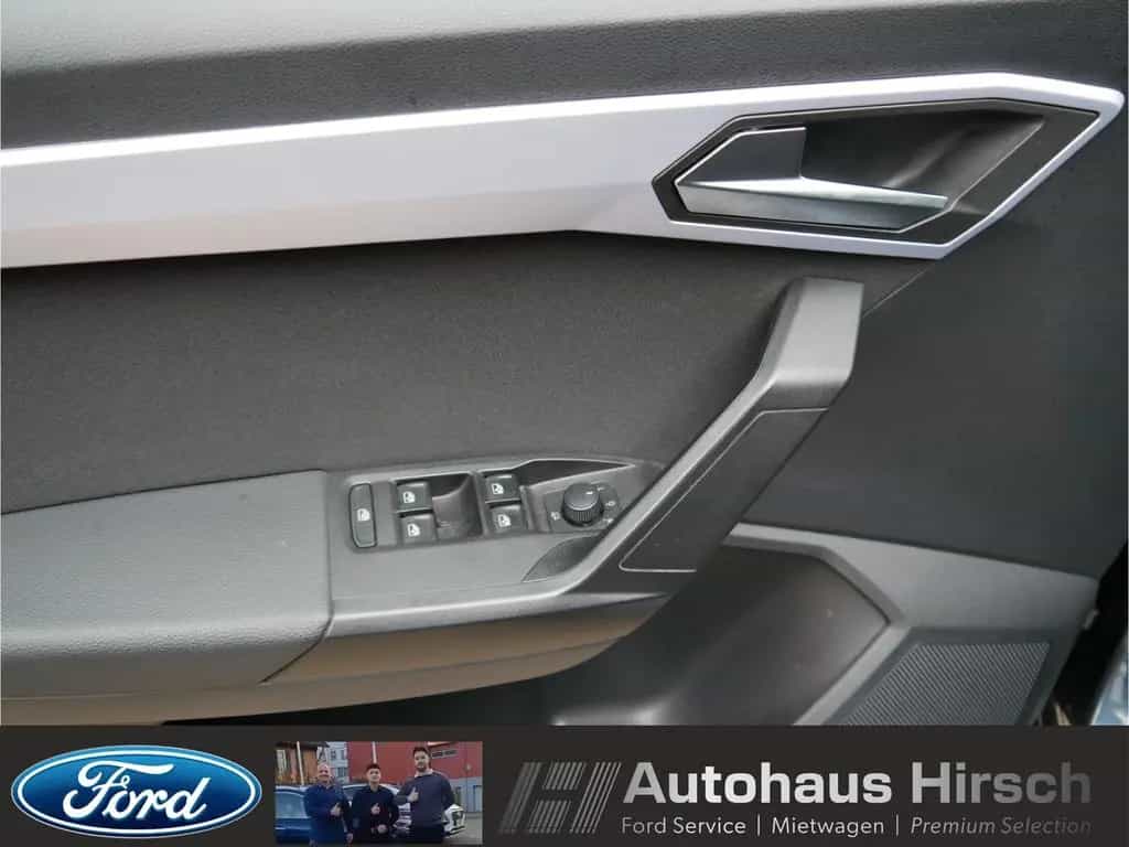 Seat Ibiza FR AD Navi Dig.Cockpit LED ACC CarPlay 1.H 02/2022-photo-6