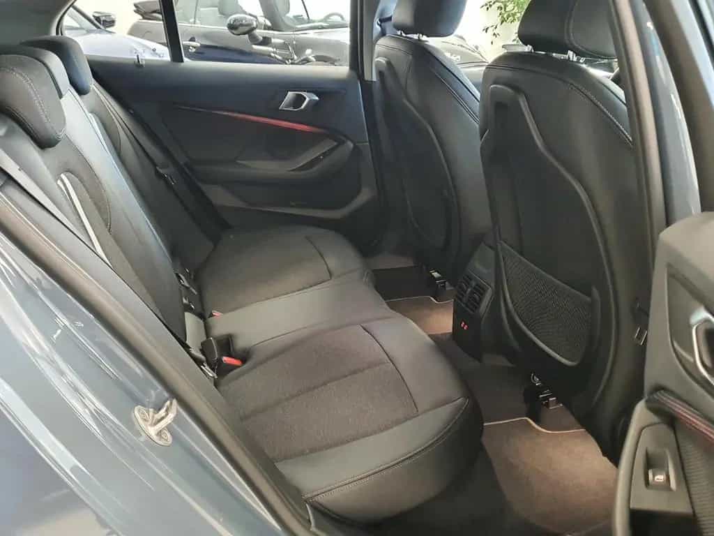 BMW 118 i Sport Line Aut/Navi/LED/Tempomat 05/2021-photo-24